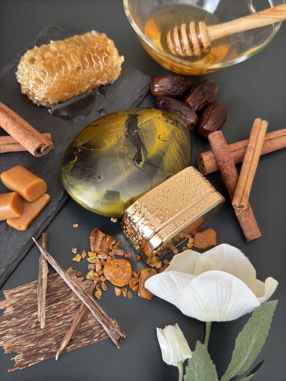 The House of Oud Dates Delight